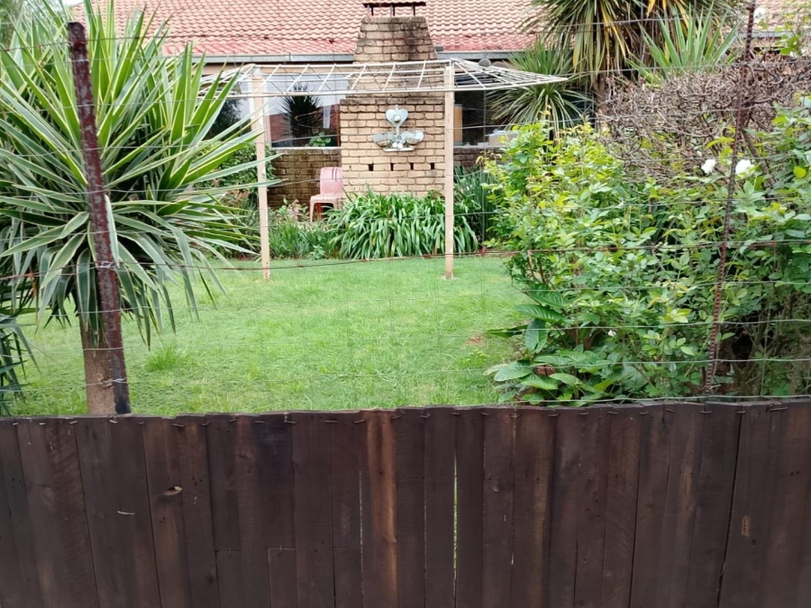 Commercial Property for Sale in Hartbeesfontein North West
